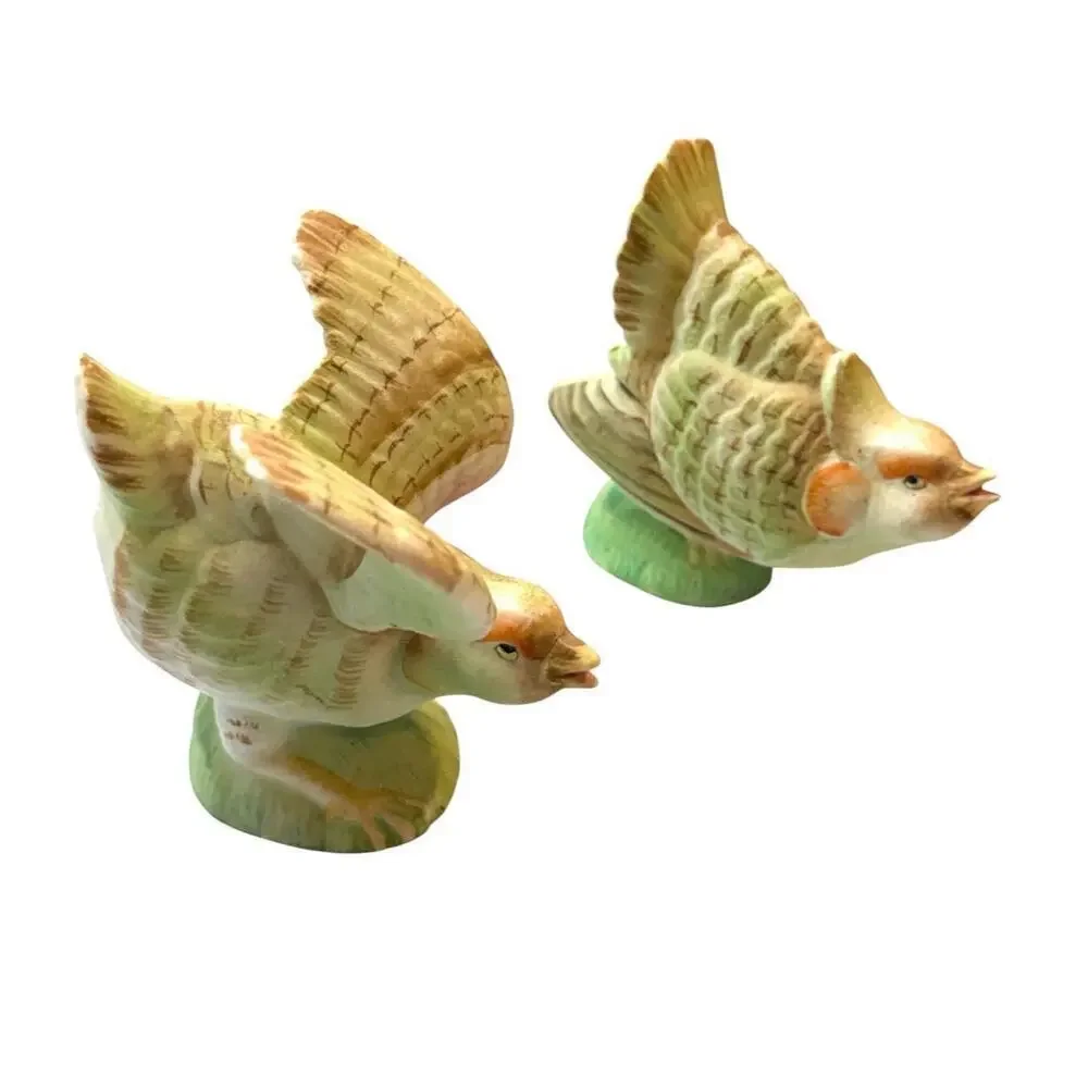 Vintage Japan Bird Salt & Pepper Shakers Mid Century Ceramic Pair